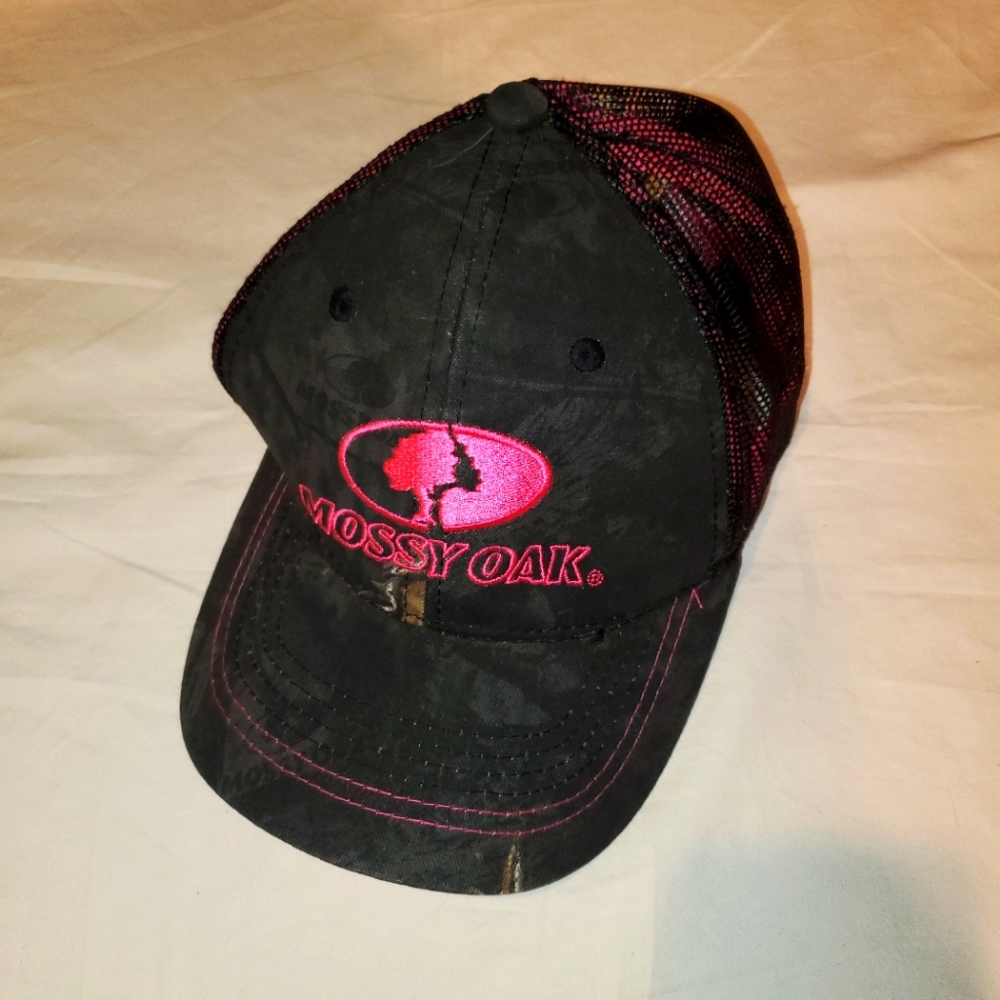 Mossy Oak hat cap Pink Black